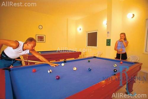 Royal Garden Suite Hotel 31